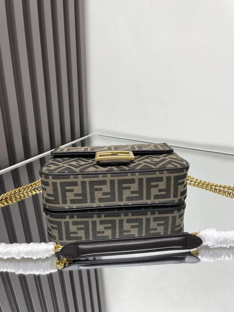Fendi Baguette Bags Attractive 37714