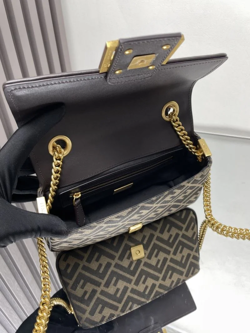 Fendi Baguette Bags Attractive 37714