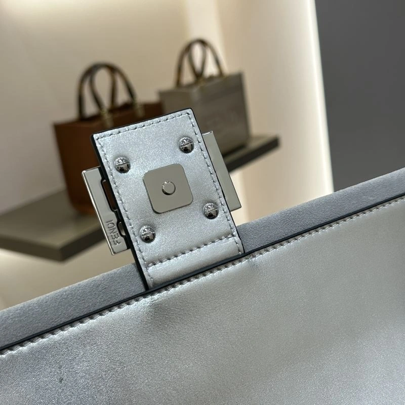 Fendi Baguette Bags Durable 72996