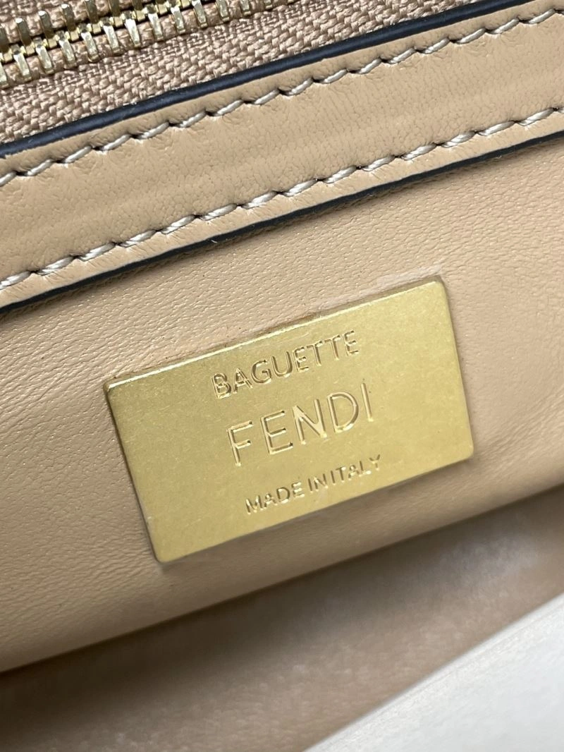 UrbanChic Fendi Baguette Bags 72985