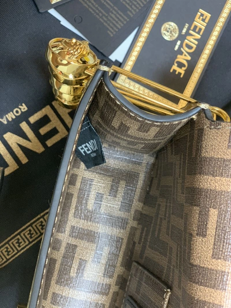 Fendi Baguette Bags Comfortable 72963