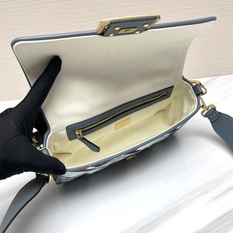 Fendi Baguette Bags Soft 72965