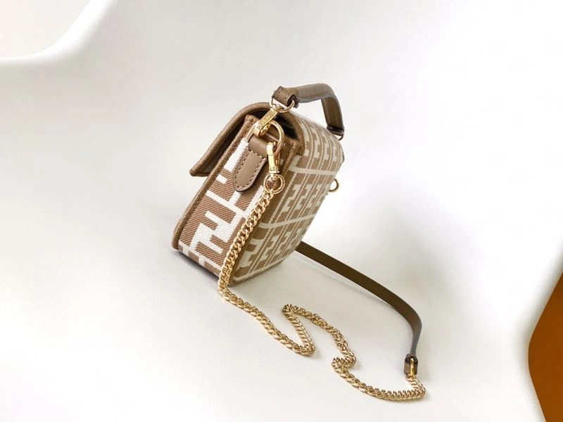 Practical Fendi Baguette Bags 58138
