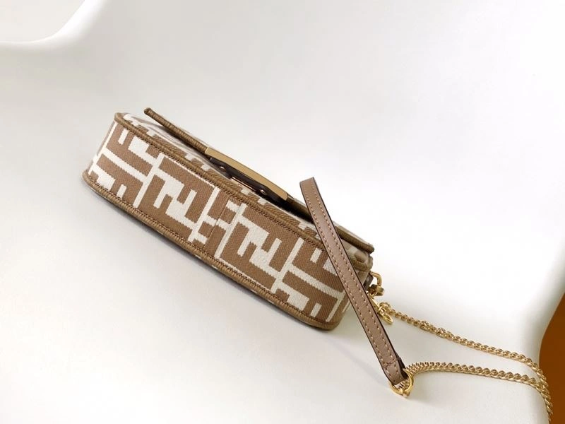 Practical Fendi Baguette Bags 58138