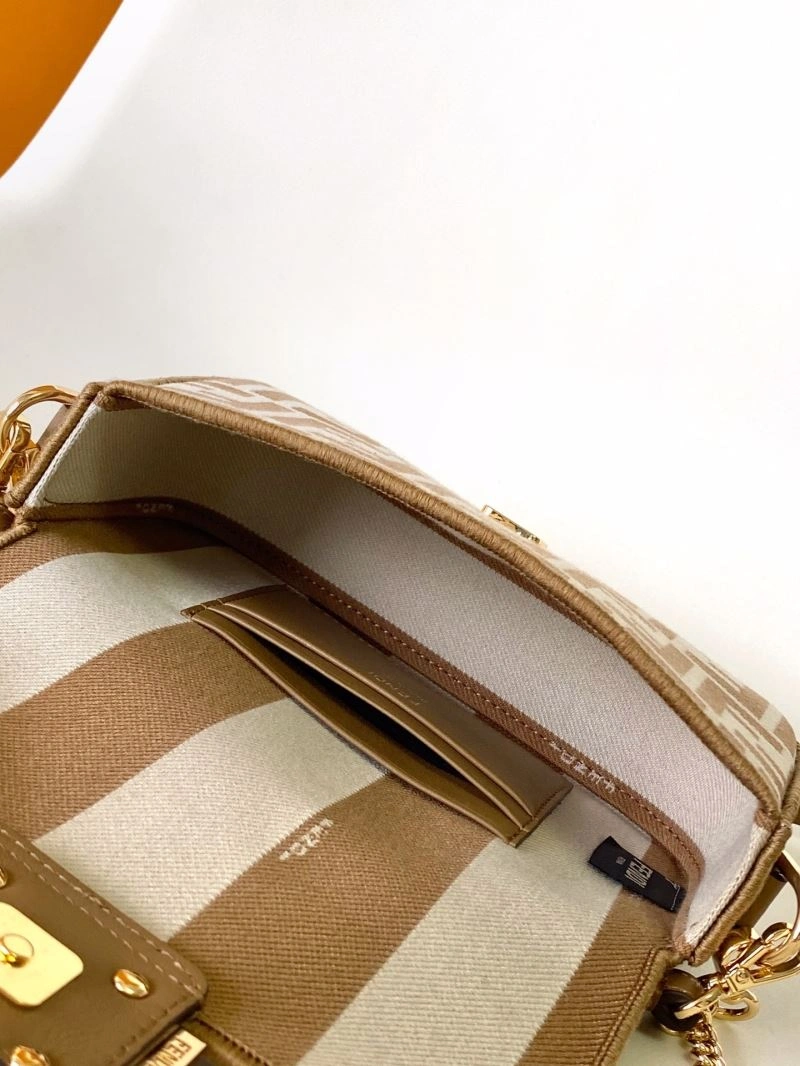 Practical Fendi Baguette Bags 58138
