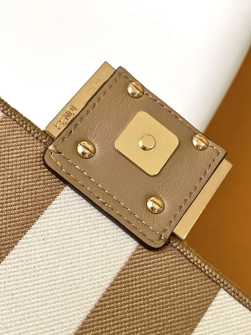 Practical Fendi Baguette Bags 58138