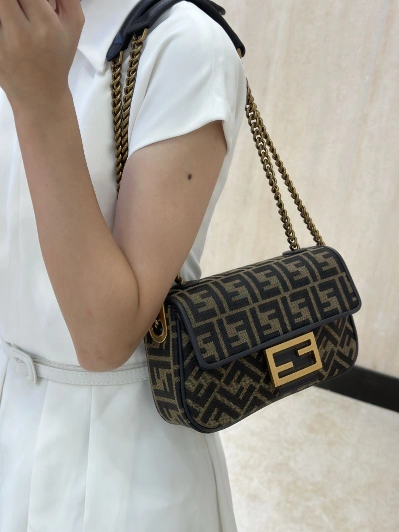 Fendi Baguette Bags Sophisticated 58131