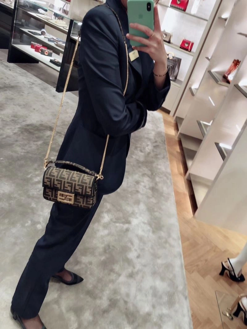 Fendi Baguette Bags FastDry 58140