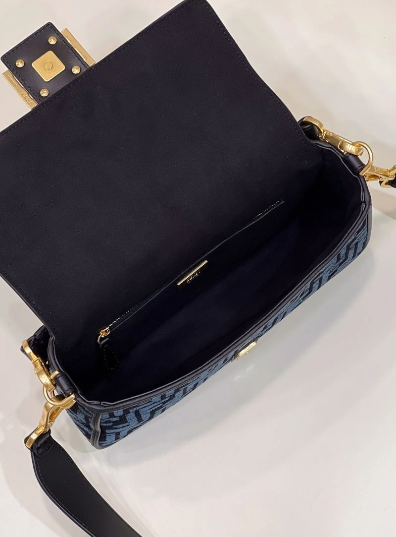 Fendi Baguette Bags Practical 58118