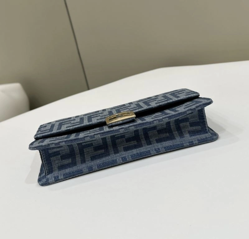 Fendi Baguette Bags UrbanStyle 58124