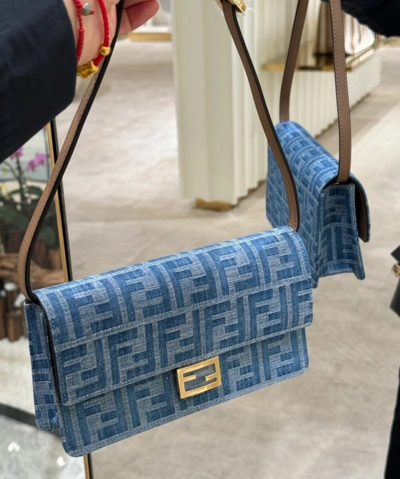 Fendi Baguette Bags UrbanStyle 58124