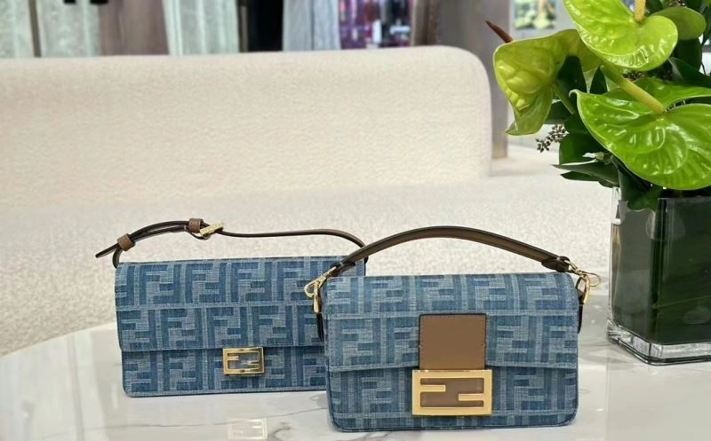 Fendi Baguette Bags UrbanStyle 58124