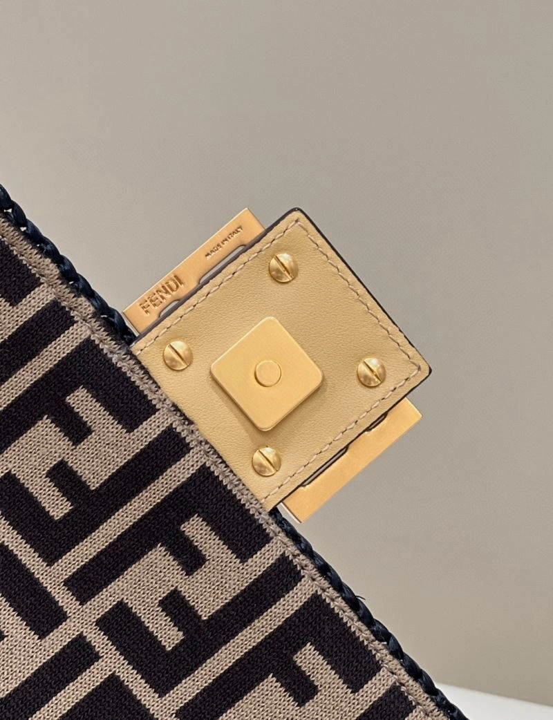 WellDesigned Fendi Baguette Bags 58121