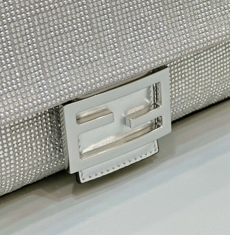 Fendi Baguette Bags TimelessDesign 58111