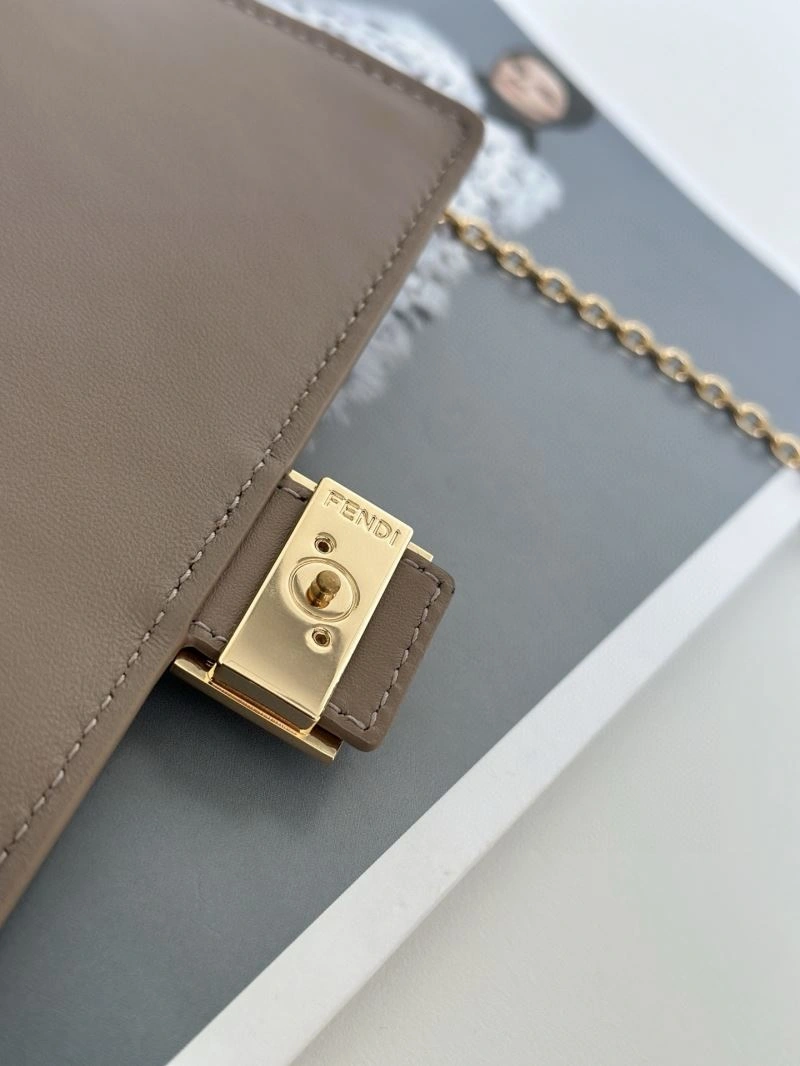 Fendi Baguette Bags Breathable 58109
