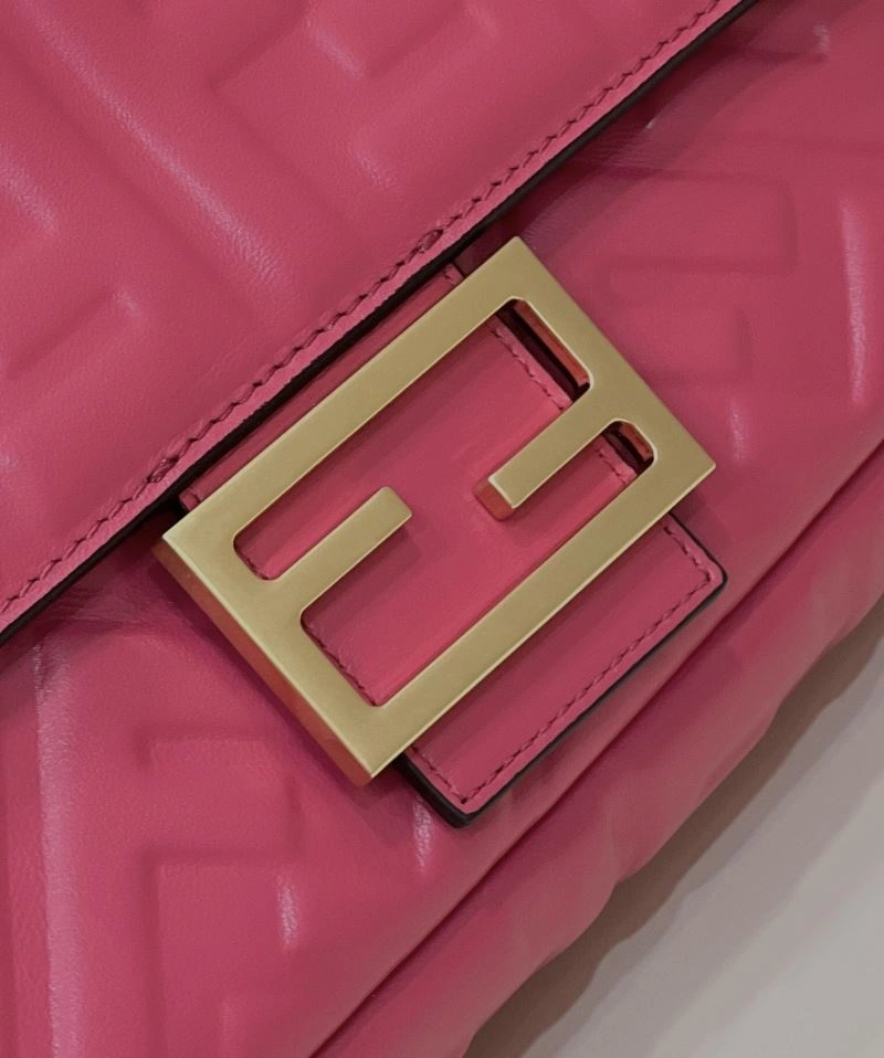 Versatile Fendi Baguette Bags 58098