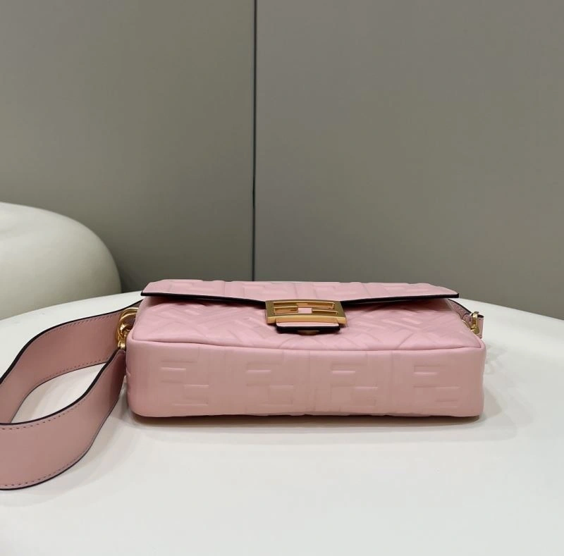 Flexible Fendi Baguette Bags 58086