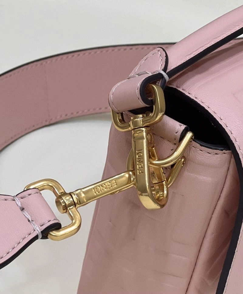 Flexible Fendi Baguette Bags 58086