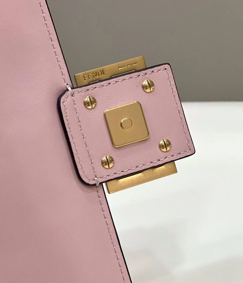 Flexible Fendi Baguette Bags 58086