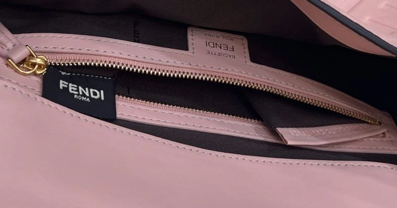 Flexible Fendi Baguette Bags 58086