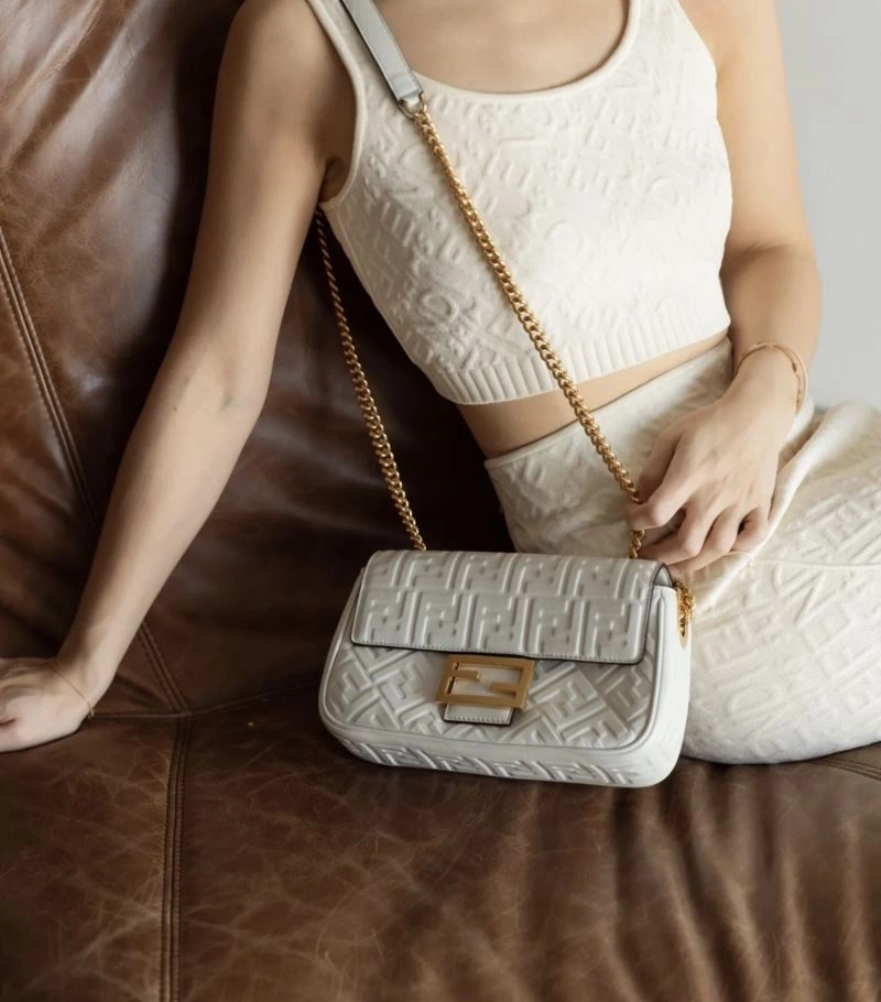 Fendi Baguette Bags AllSeason 58082