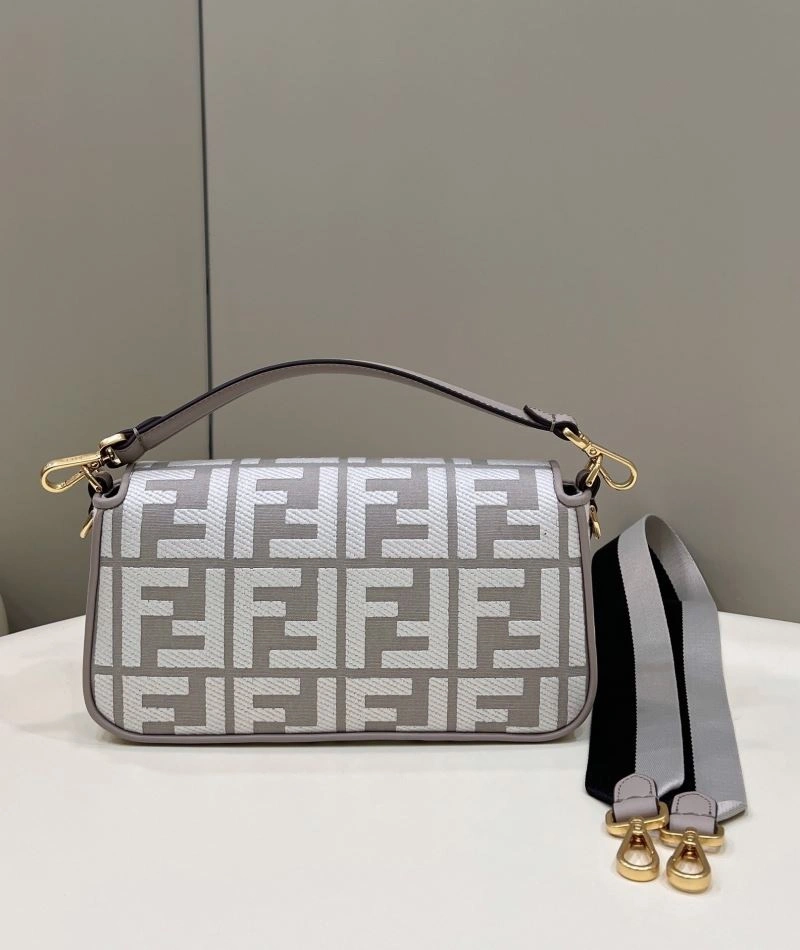 Fendi Baguette Bags Functional 58071