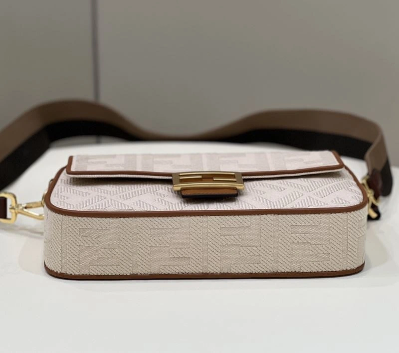 Unique Fendi Baguette Bags 58097