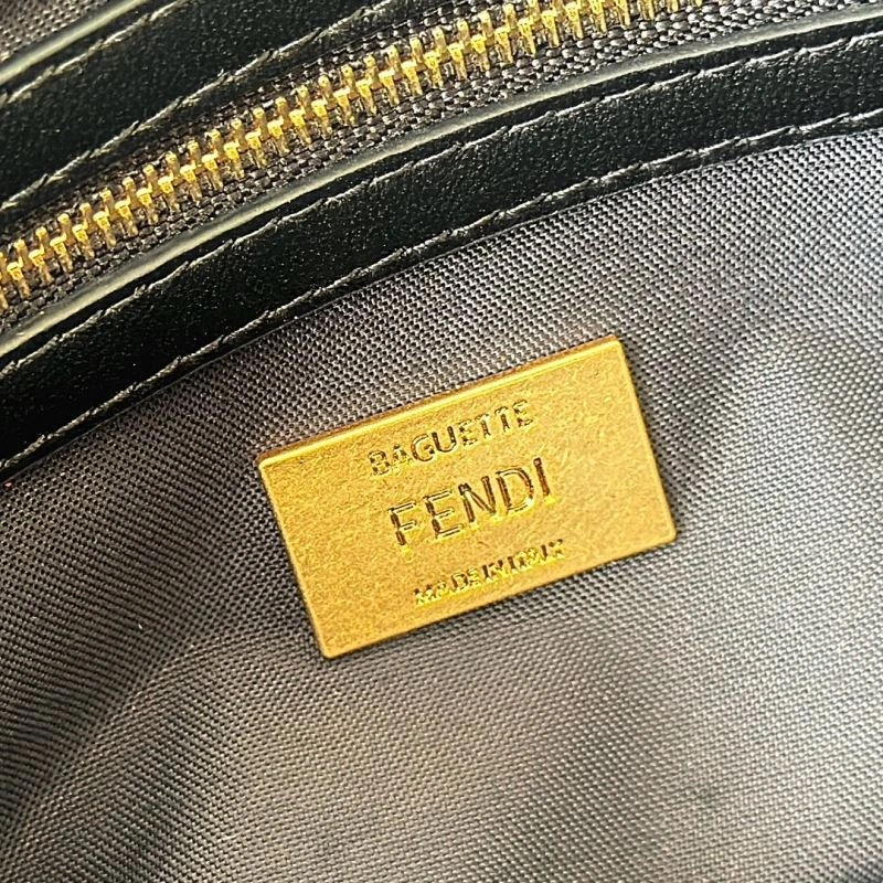 Flexible Fendi Baguette Bags 58058