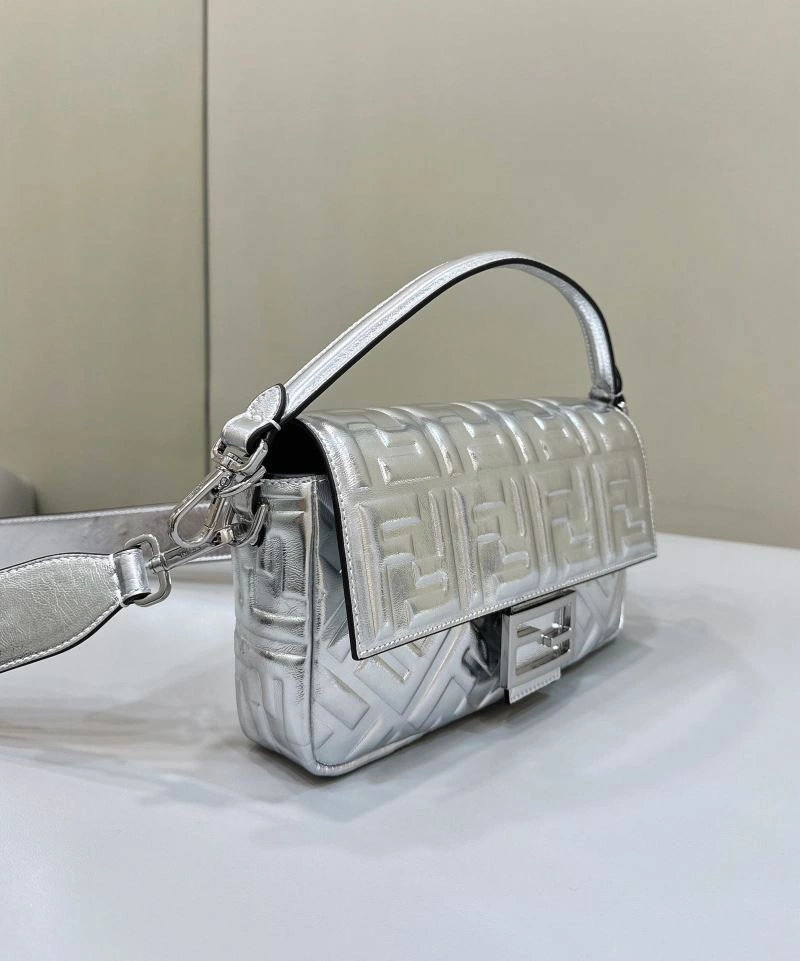 WrinkleFree Fendi Baguette Bags 58067