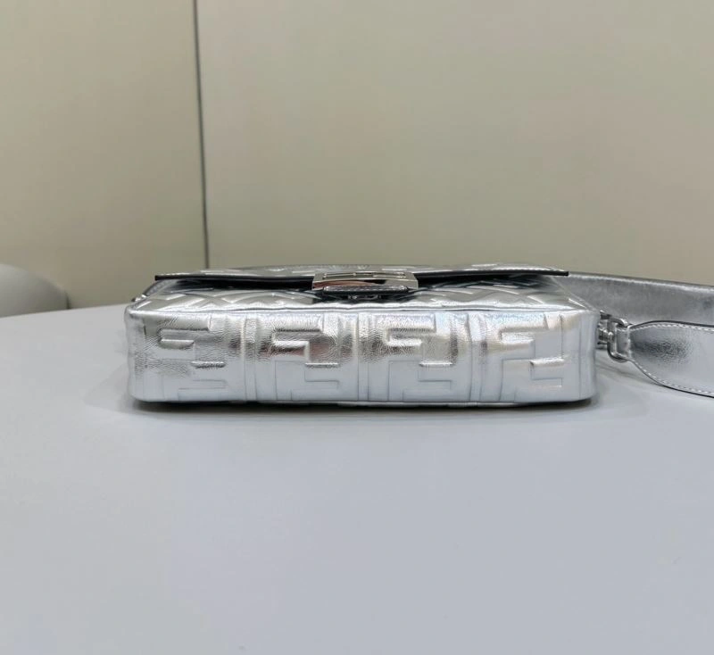 WrinkleFree Fendi Baguette Bags 58067