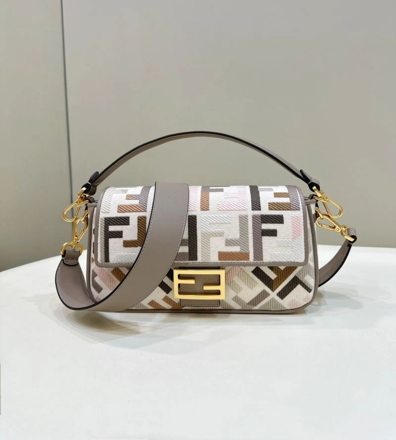 RelaxedFit Fendi Baguette Bags 58070