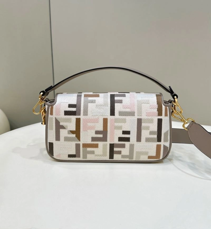 RelaxedFit Fendi Baguette Bags 58070