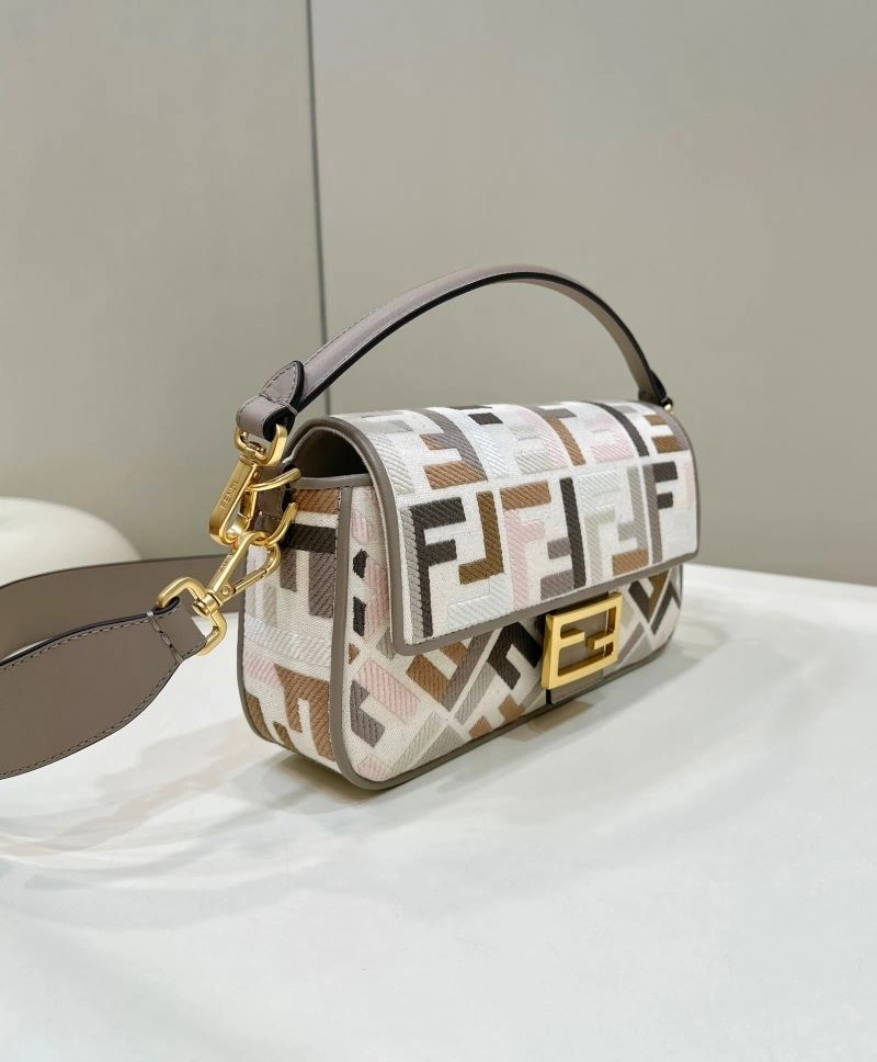 RelaxedFit Fendi Baguette Bags 58070