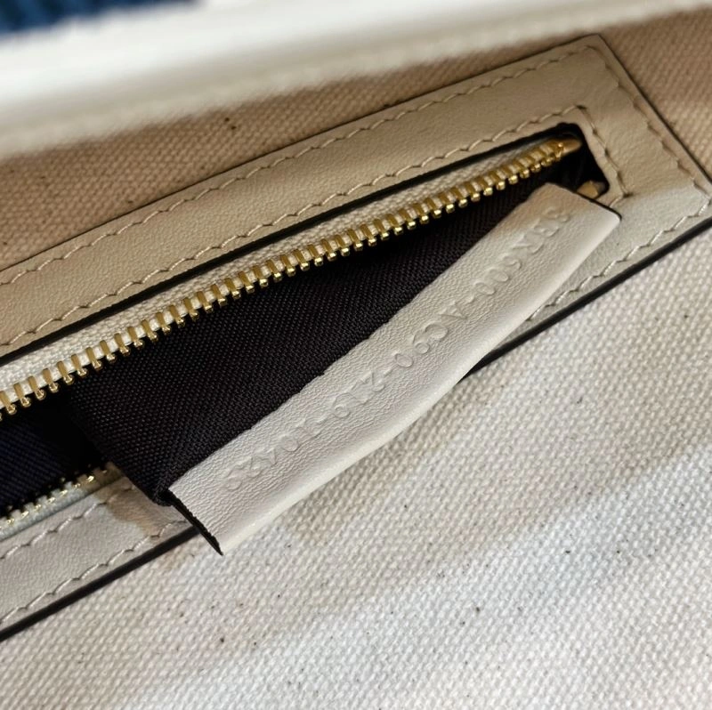 Affordable Fendi Baguette Bags 58062
