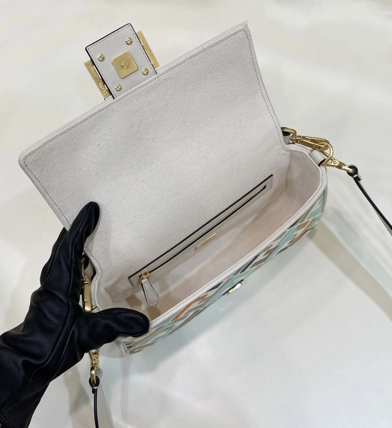 Affordable Fendi Baguette Bags 58062