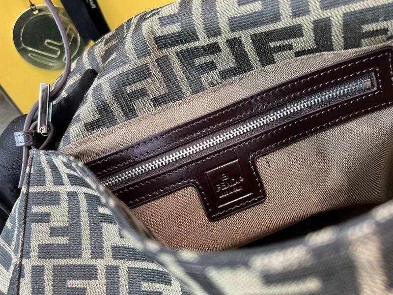 Fendi Baguette Bags Thermal 58065