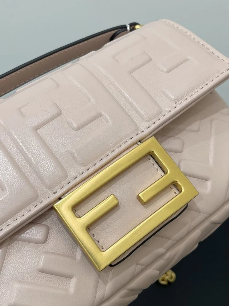 Fendi Baguette Bags Trendsetting 58050