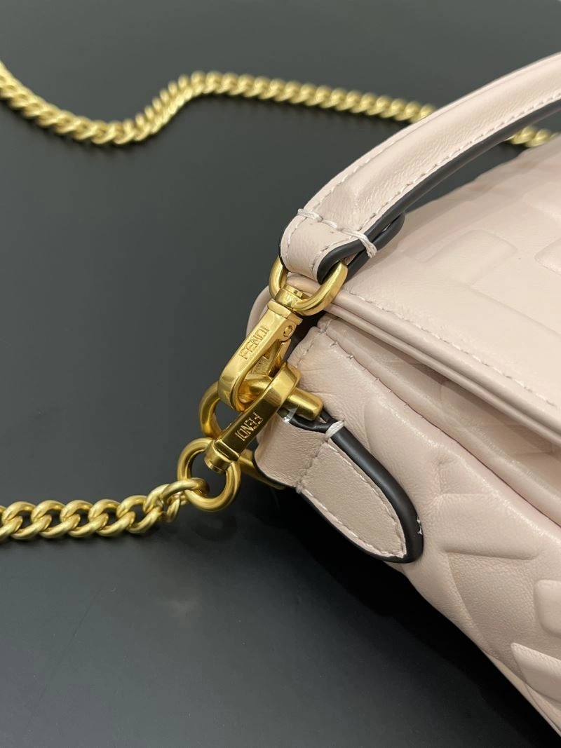 Fendi Baguette Bags Trendsetting 58050