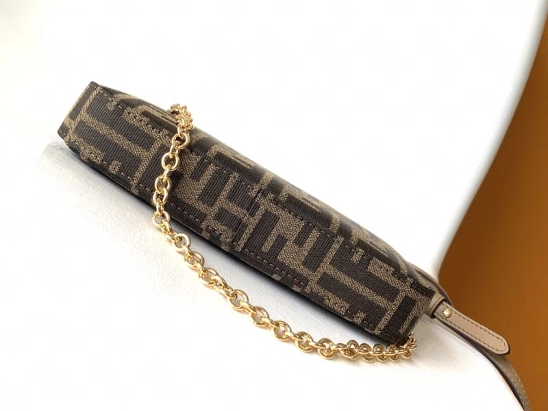 Packable Fendi Baguette Bags 58087