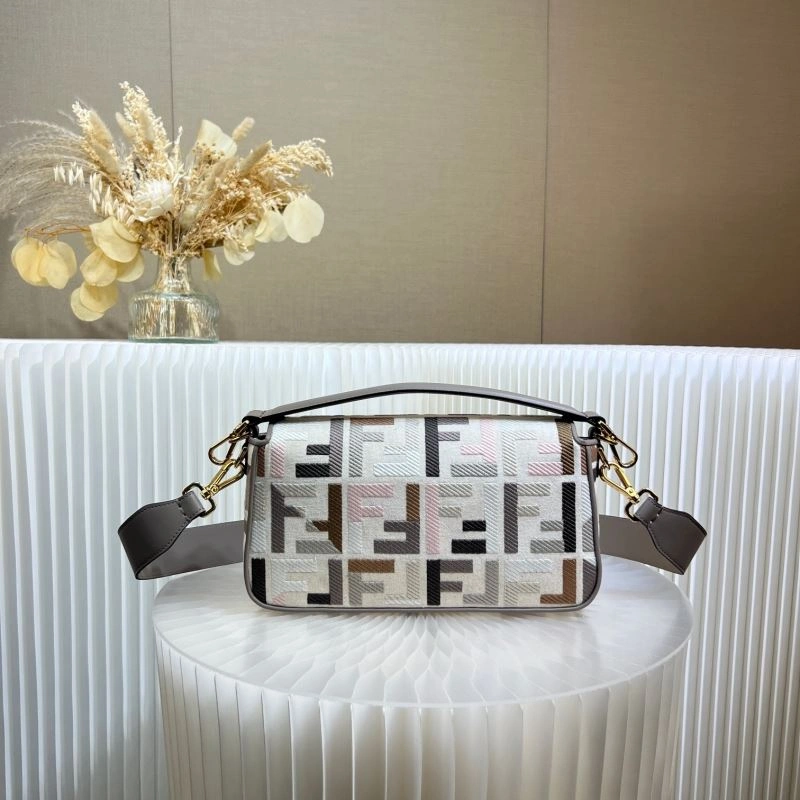 Fendi Baguette Bags TimelessDesign 58048