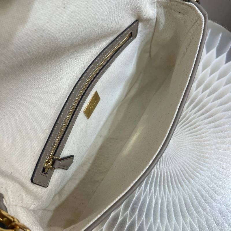 Fendi Baguette Bags TimelessDesign 58048