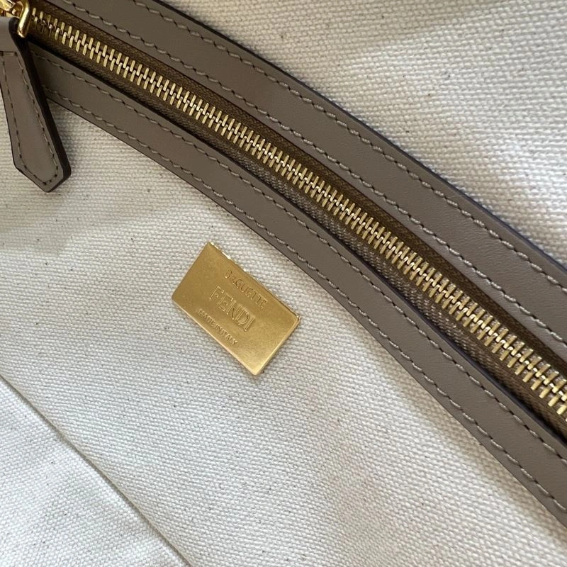 Fendi Baguette Bags TimelessDesign 58048