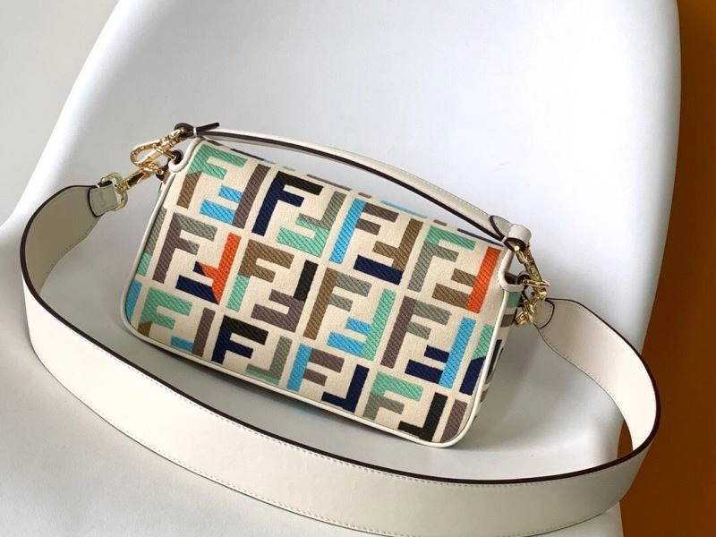 Versatile Fendi Baguette Bags 58047