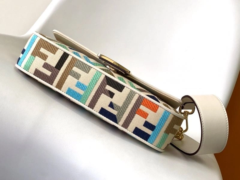 Versatile Fendi Baguette Bags 58047