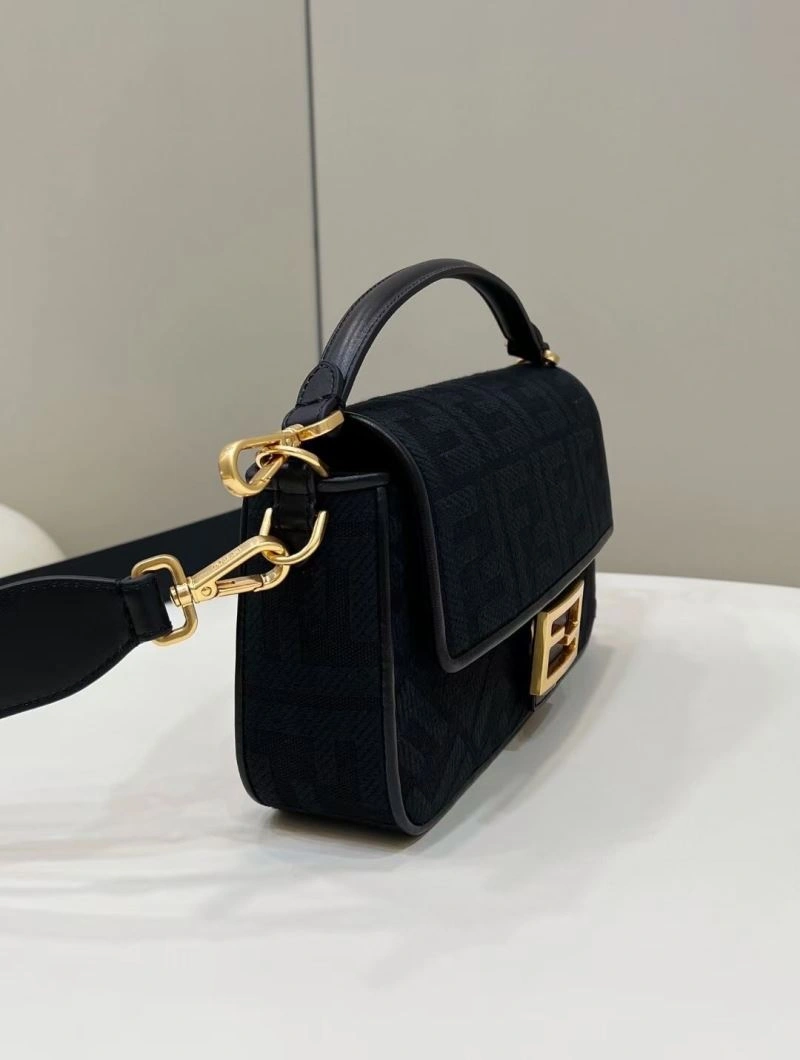Fendi Baguette Bags Elegant 58044