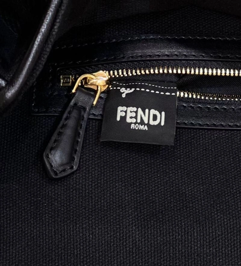 Fendi Baguette Bags Elegant 58044