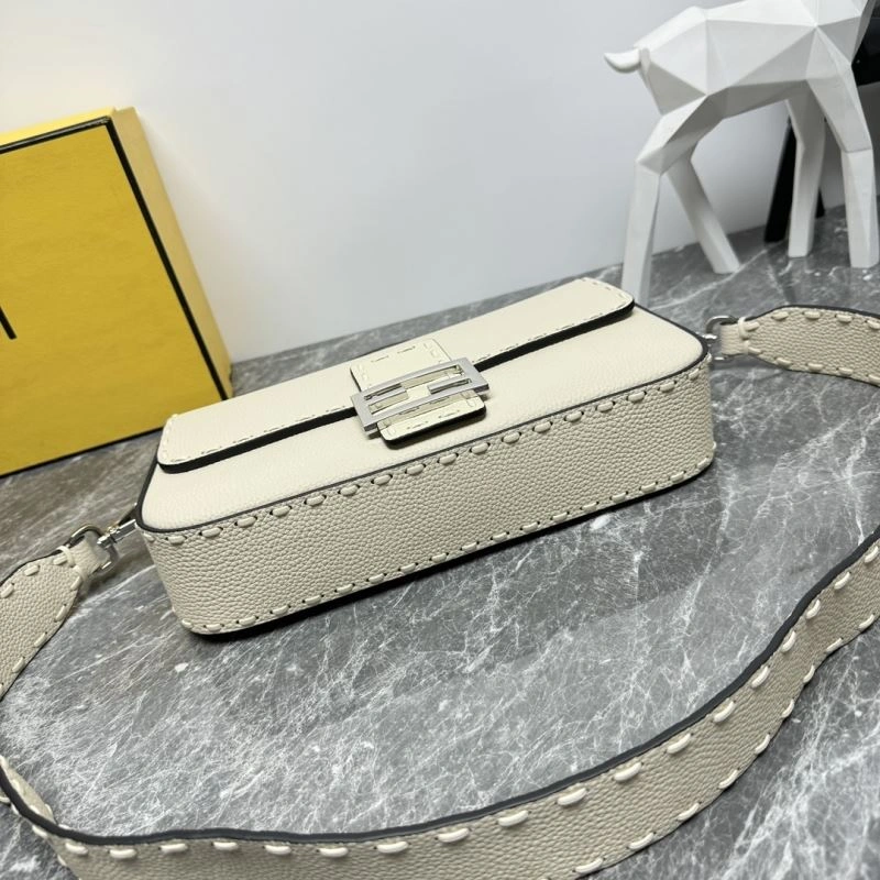 Fendi Baguette Bags Cozy 58040
