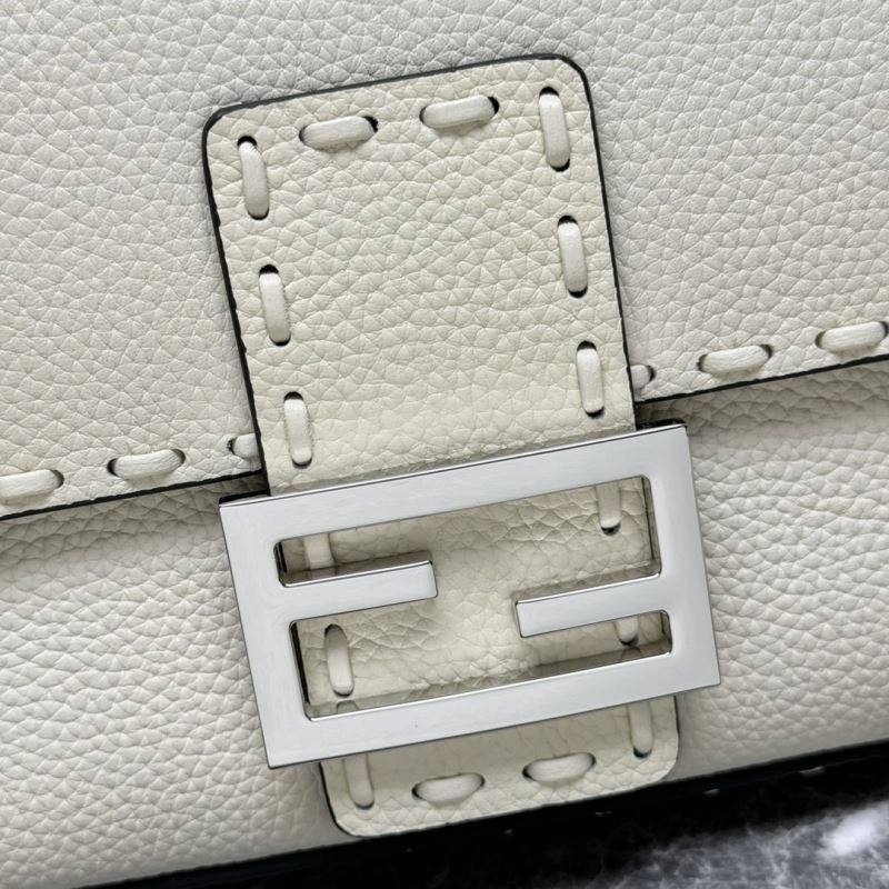 Fendi Baguette Bags Cozy 58040