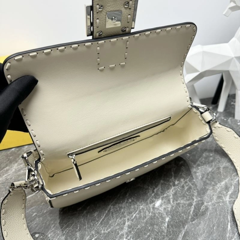 Fendi Baguette Bags Cozy 58040