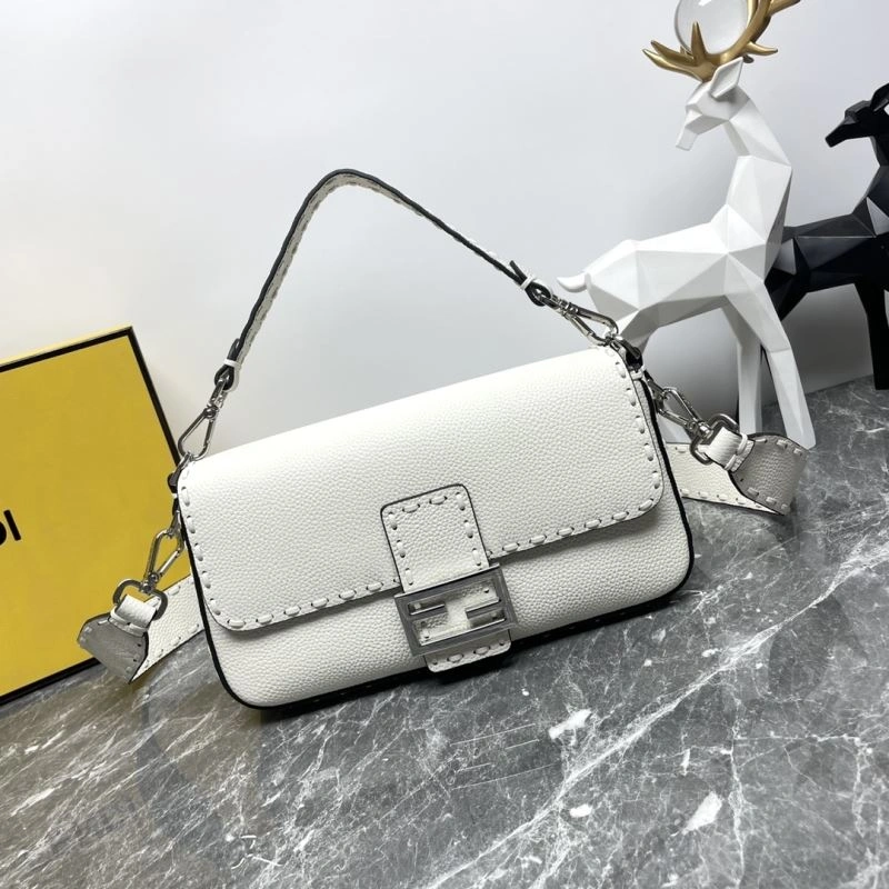 Fendi Baguette Bags Elegant 58023